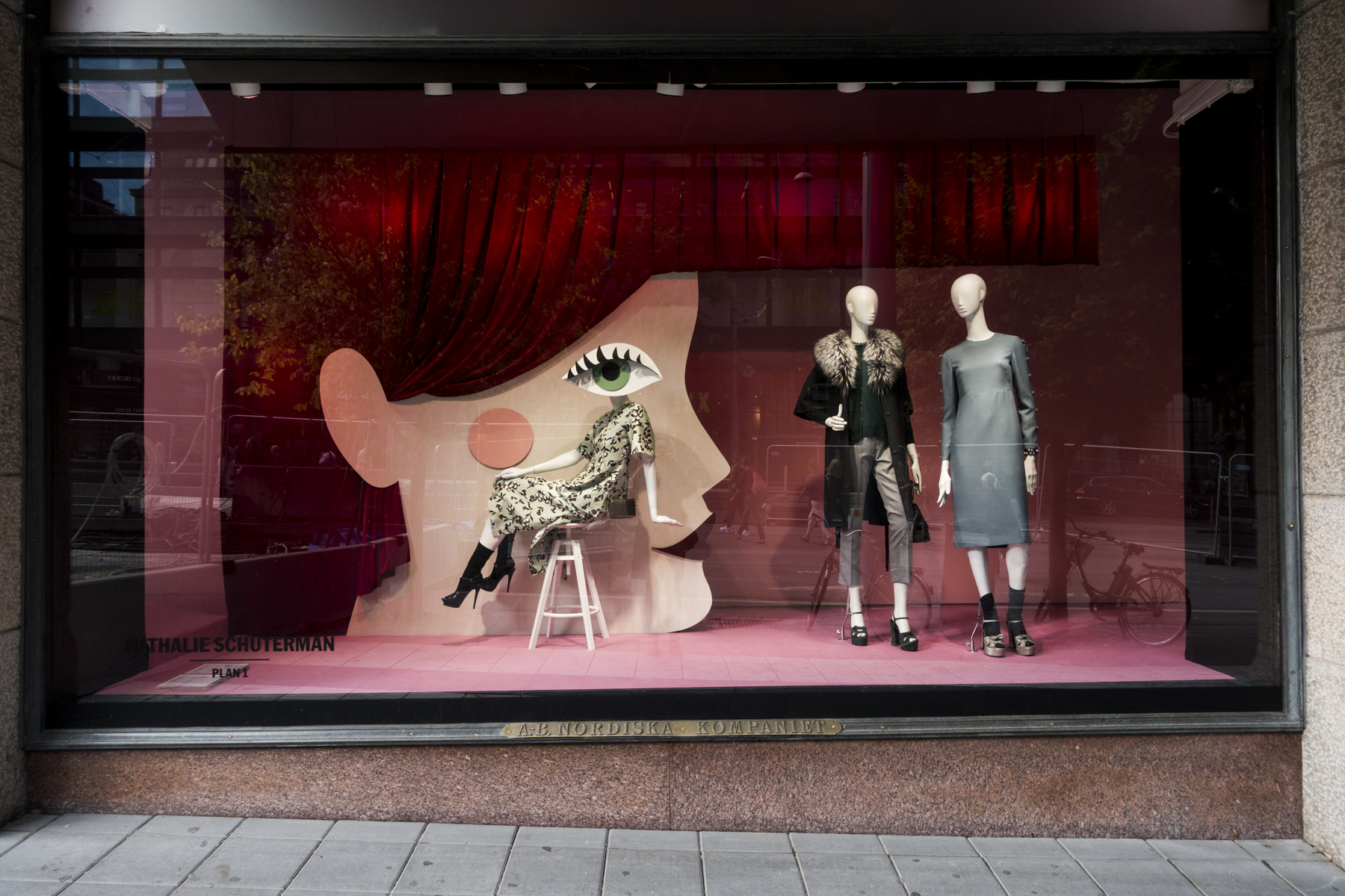 Alternative Art Space: Fashion is Theatre – The Rosengard Journal